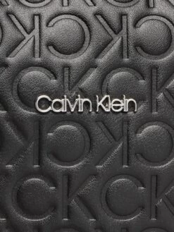 CALVIN KLEIN CAMPUS EMBOSSED Zaino 11 CALVIN KLEIN CAMPUS EMBOSSED Zaino -Borse Sconto calvin klein campus embossed zaino ckblack 8719856921323 4