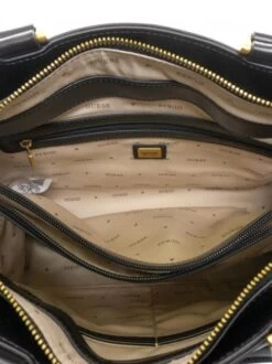 GUESS KATEY Borsa A Mano Con Tracolla 11 GUESS KATEY Borsa A Mano Con Tracolla -Borse Sconto guess katey borsa a mano con tracolla nero 190231702443 4